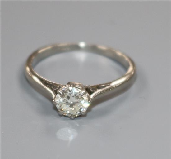 A platinum and solitaire diamond ring, size K.